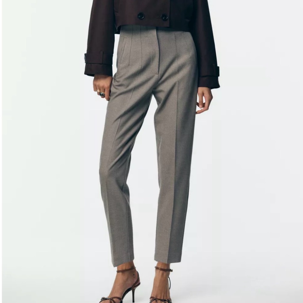 Zara Women’s high cinched waist neutral taupe pant (never worn)